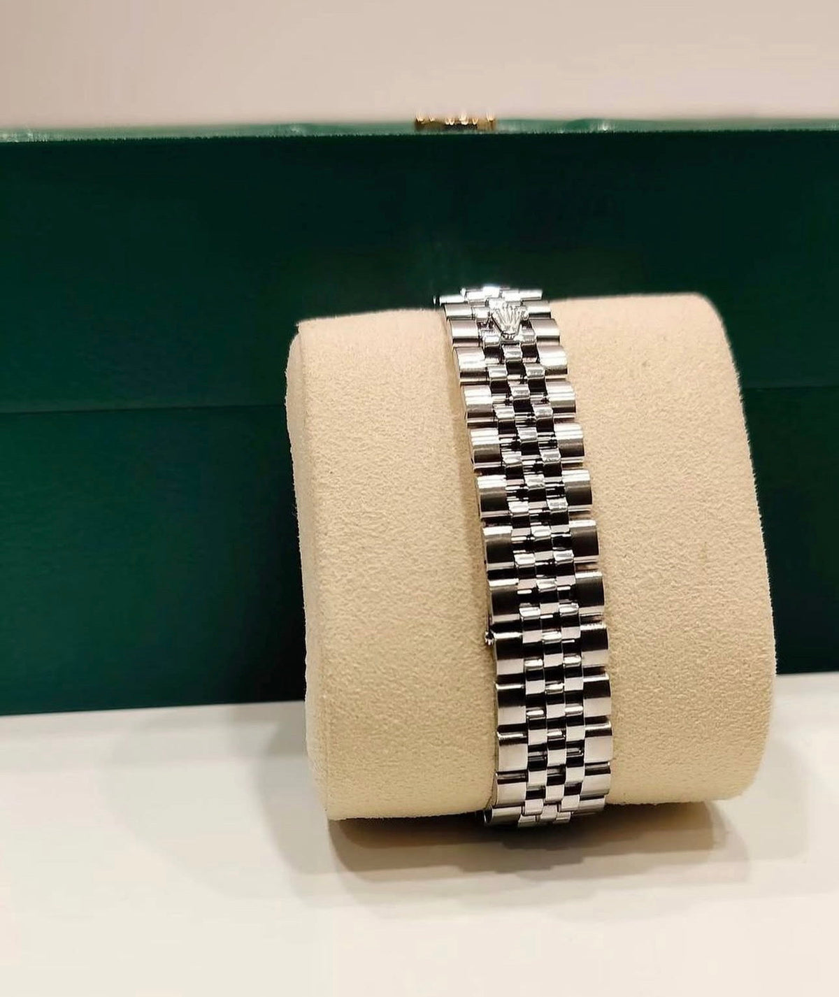 ROLEX DATEJUST JUBILEE PINK DIAMOND BEZEL
