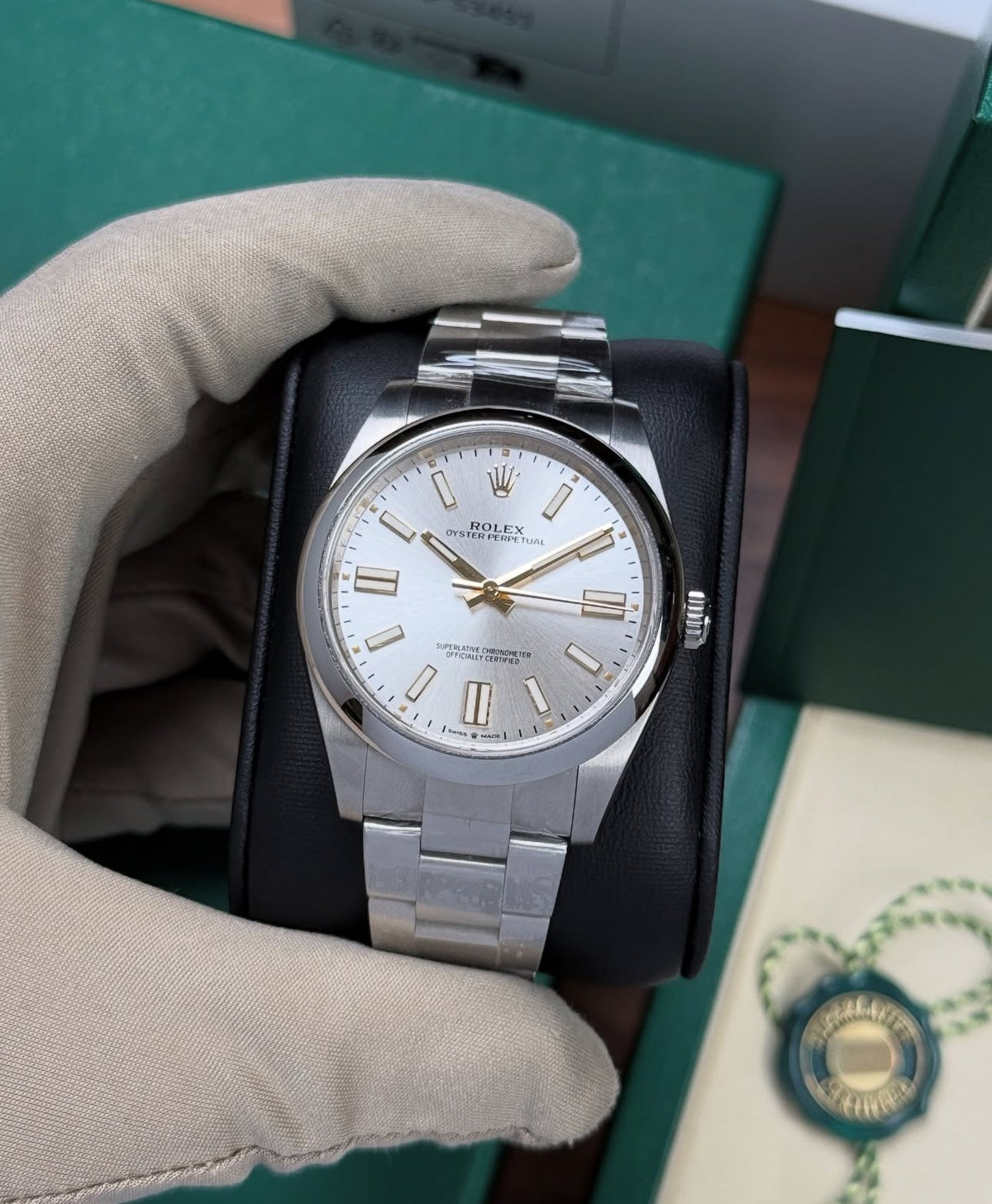 ROLEX OYSTER PERPETUAL SILVER DIAL