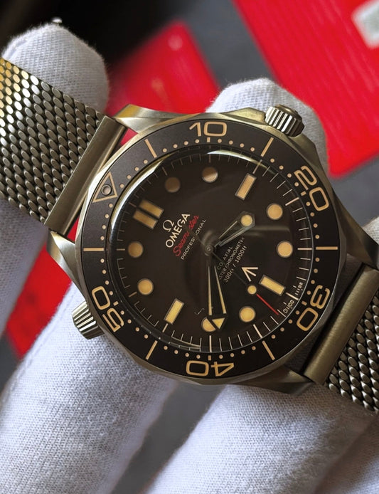 OMEGA SEAMASTER DIVER 300M JAMES BOND 007